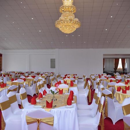Hotel Kamrel Kurunegala Luaran gambar