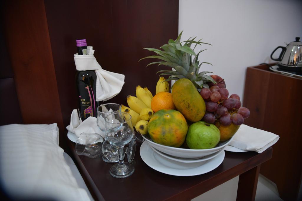 Hotel Kamrel Kurunegala Luaran gambar