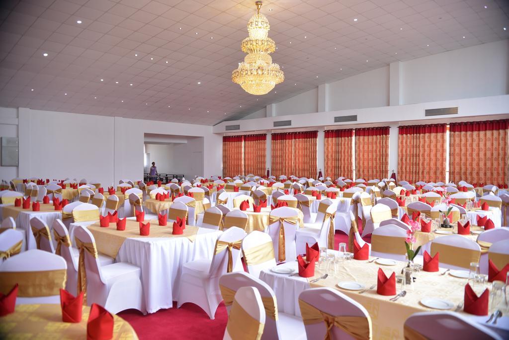 Hotel Kamrel Kurunegala Luaran gambar